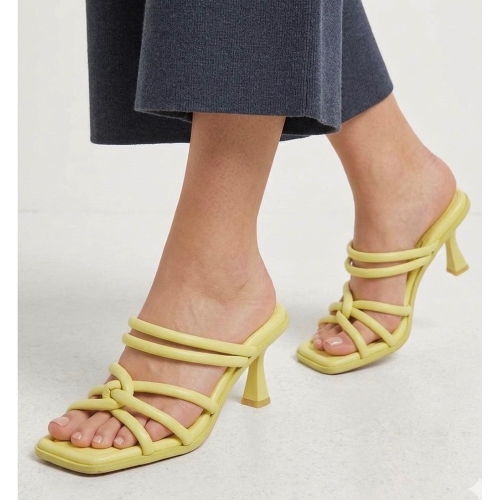 Circus NY Sam Edelman Savanna Lime Yellow Strappy Square Toe Kitten Heel Mules 8